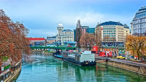D­ü­n­y­a­n­ı­n­ ­E­n­ ­Y­a­ş­a­n­a­b­i­l­i­r­ ­K­e­n­t­i­ ­V­i­y­a­n­a­